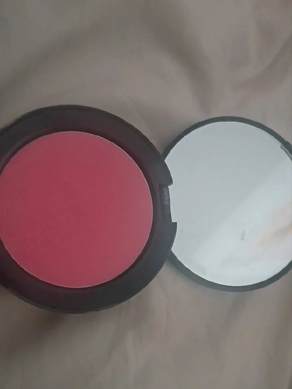 it cosmetics Bye Bye Pores Blush Compact - Je Ne Sais Quai